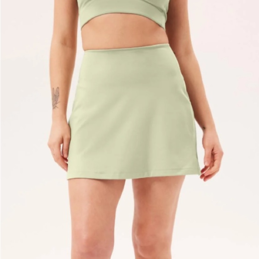 Girlfriend Collective Sport Skort in Matcha